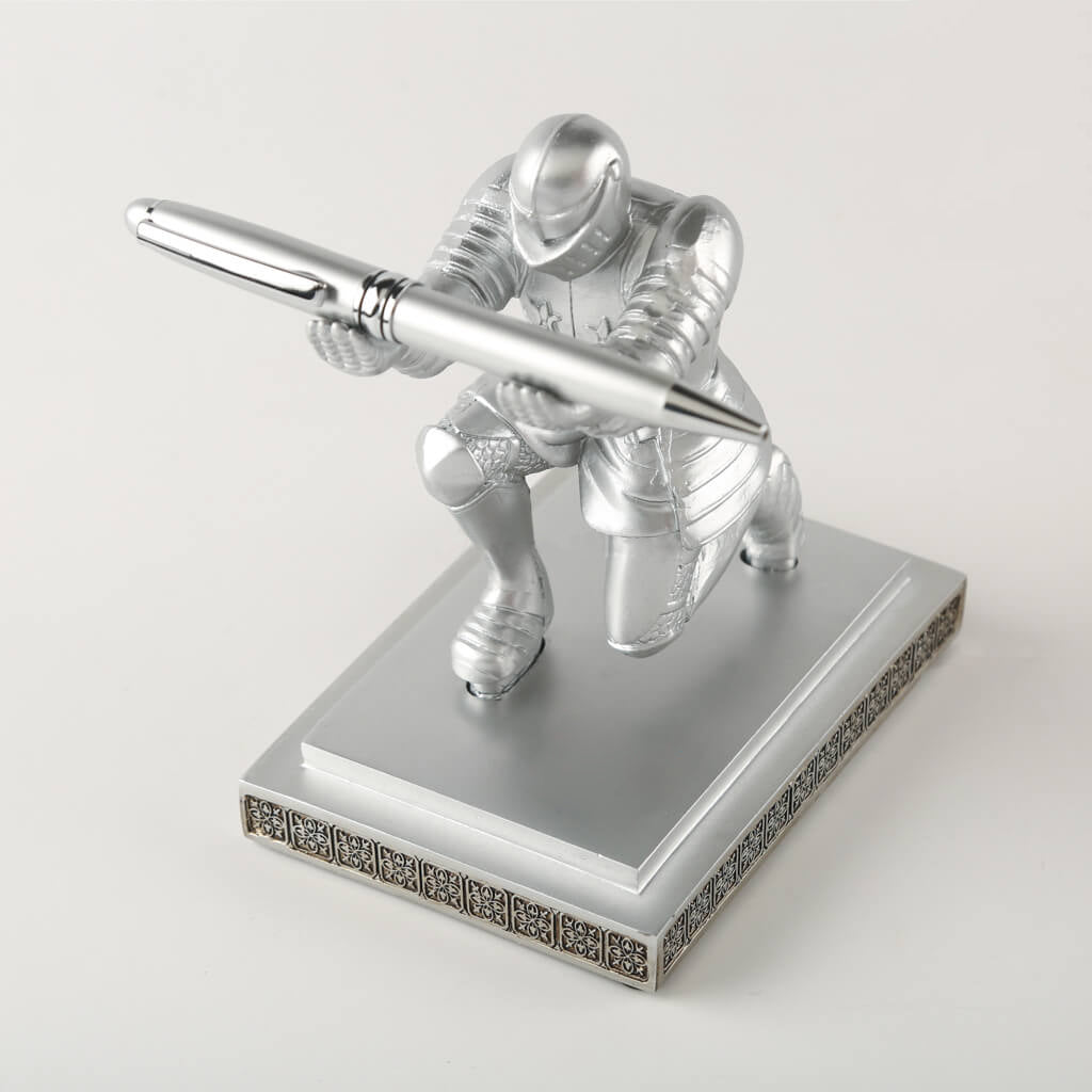 Knight Pen Holder