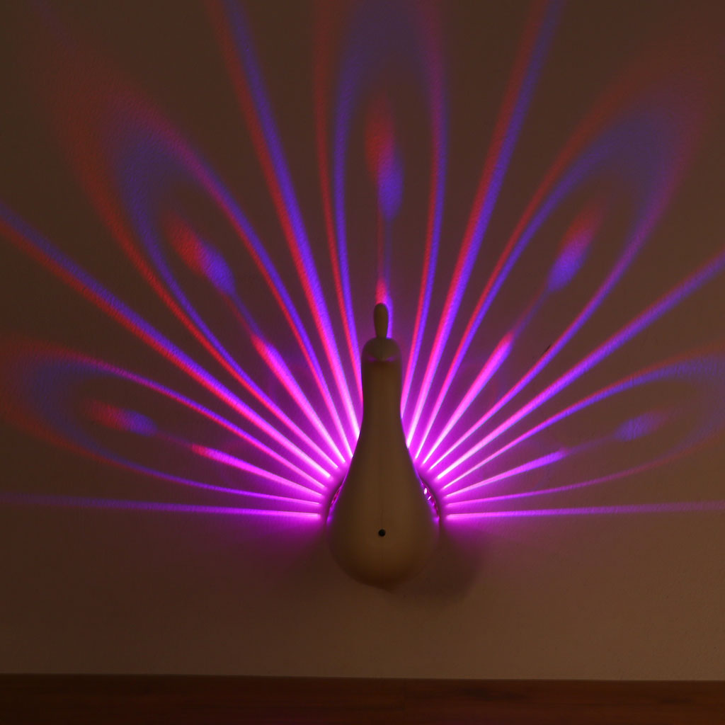 Luma Peacock LED Wall Lamp